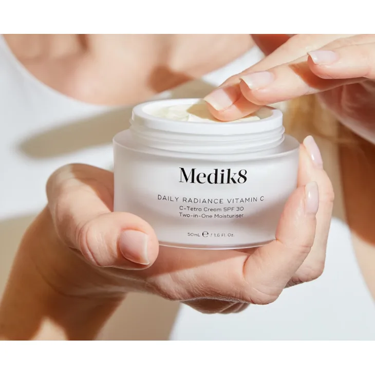 Medik8 Дневной крем с витамином С и SPF 30 Daily Radiance Vitamin C 50 мл - фото 2