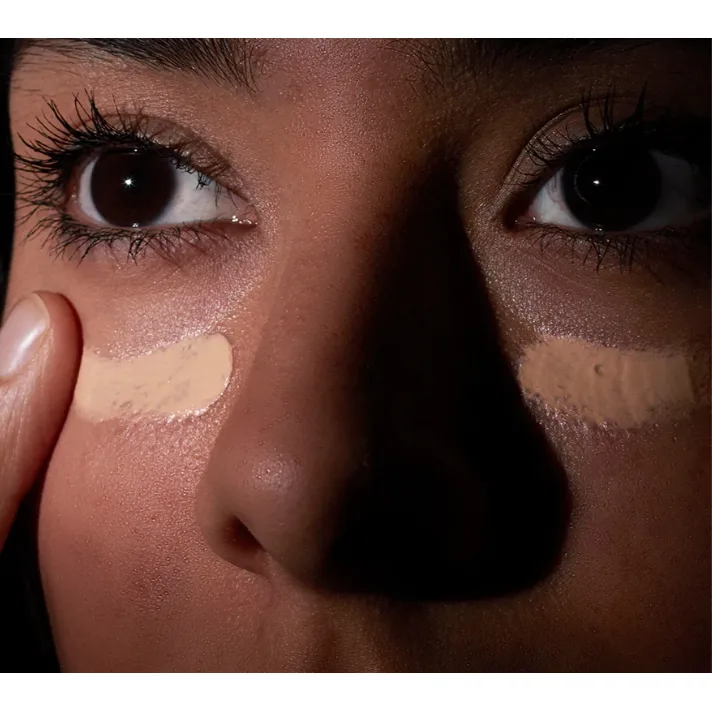 Medik8 Бальзам-консиллер для зоны вокруг глаз Illuminating Eye Balm 15мл - фото 3