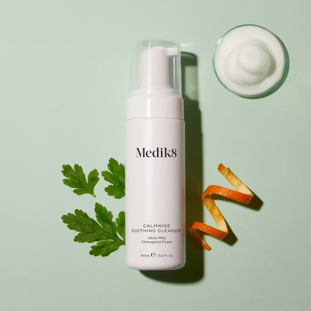 Medik8 Очищающая пенка для чувствительной кожи 150 мл - фото 3