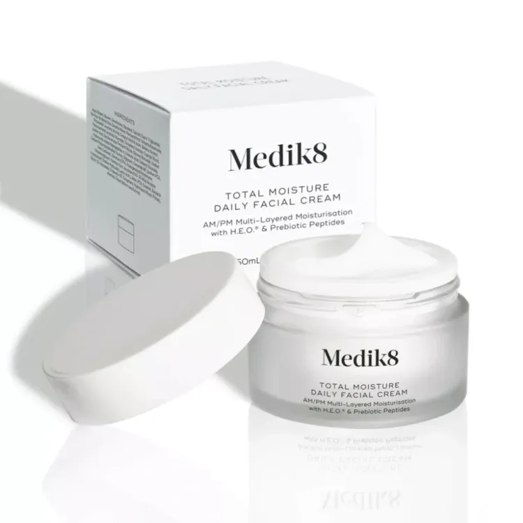 Medik8 Ежедневный увлажняющий крем для лица Total Moisture Daily Facial Cream 50 мл - фото 2