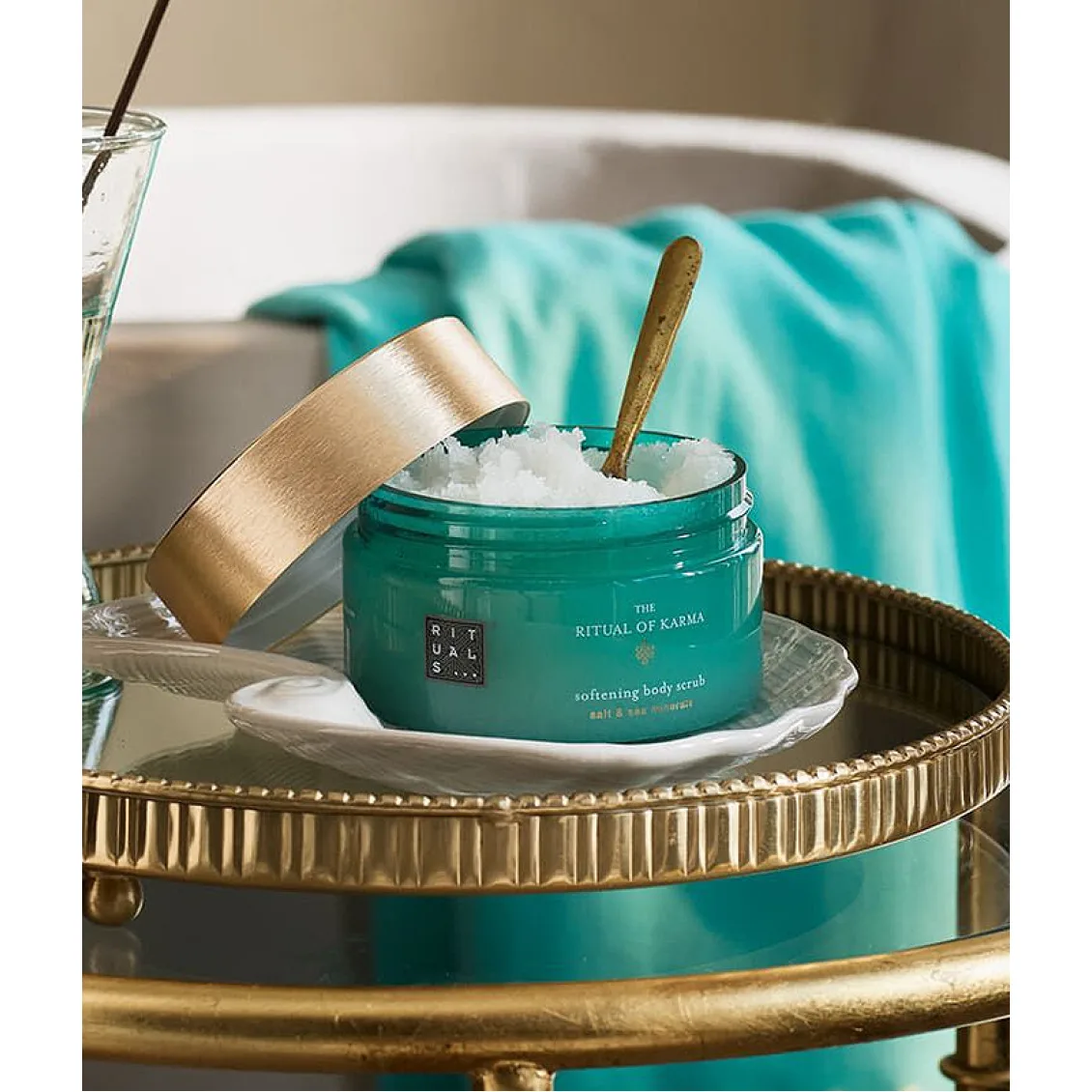 Rituals Скраб для Тела The Ritual of Karma Softening Body Scrub Gommage Pour Le Corps Salt &amp; Sea Minerals 300 гр - фото 2