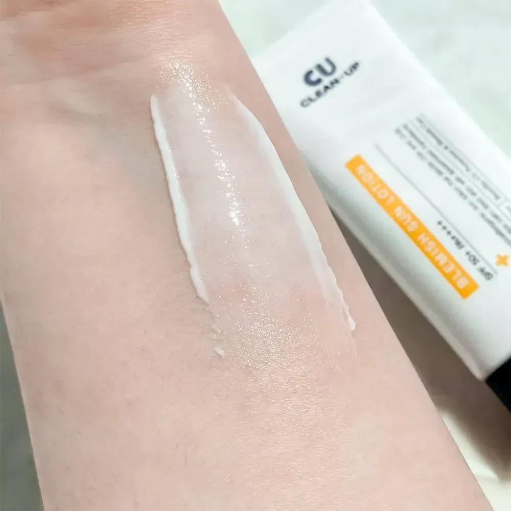 CUSkin Солнцезащитный лосьон с липосомами на стойких фильтрах SPF 50+ PA++++ Clean-Up Blemish Sun Lotion SPF 50+ PA++++ - фото 3
