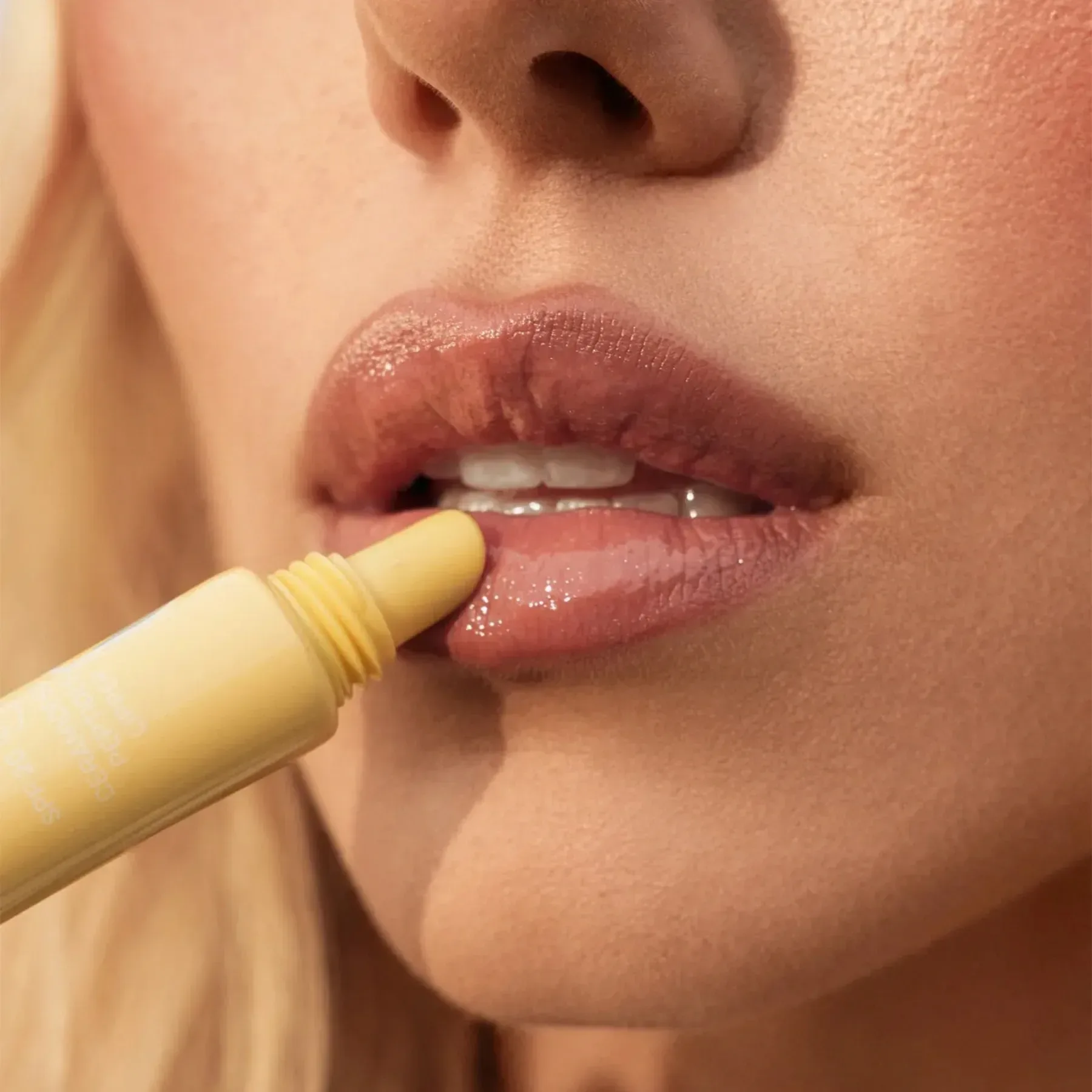 Lipss Блеск для губ BANANA - фото 5